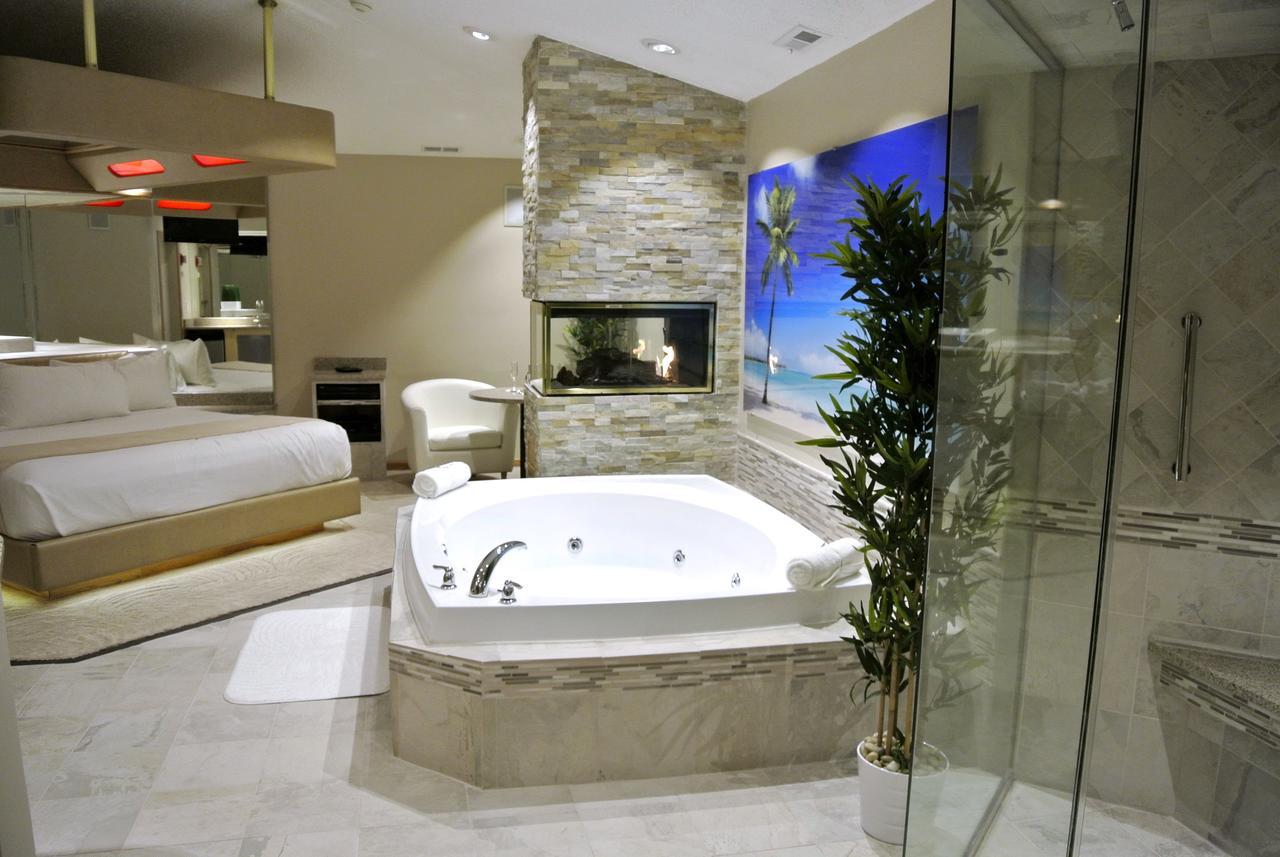 Sybaris Pool Suites Frankfort - Adults Only Екстер'єр фото