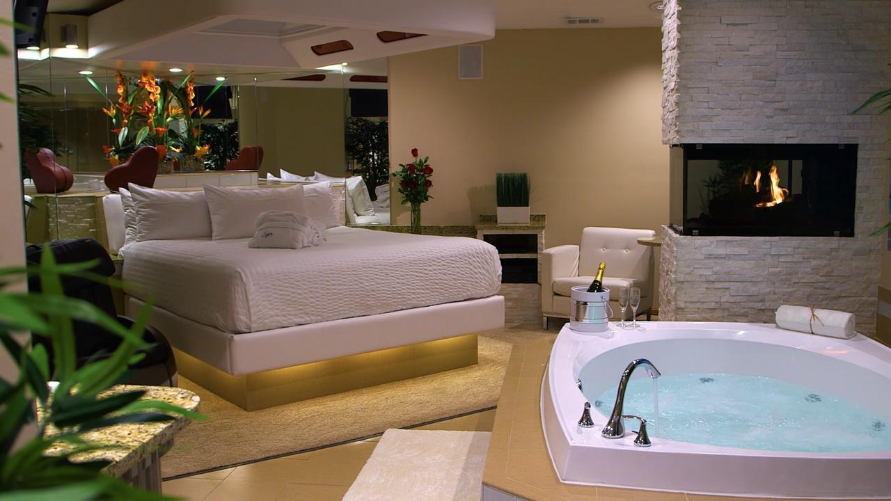Sybaris Pool Suites Frankfort - Adults Only Екстер'єр фото